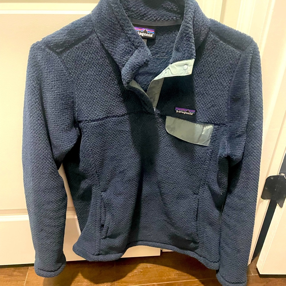 Women’s Patagonia Pullover- Medium Navy